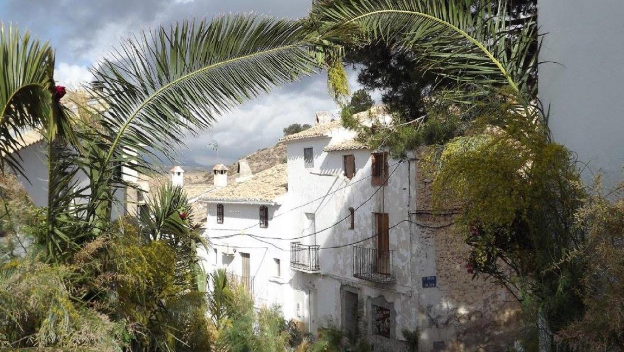 Casa En La Plaza, Hinojares - Ideal For Exploring The Area Buitenkant foto